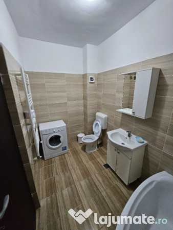 Garsoniera de inchiriat strada Marului