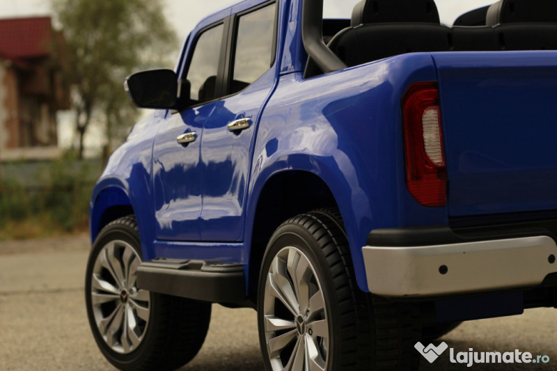 Masinuta electrică pentru 2 copii Mercedes X-Class #Blue 