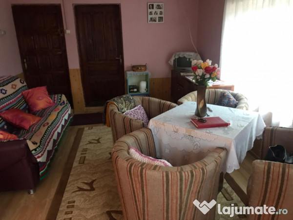 Casa în zona pitoreasca de munte Ilovat, Mehedinti 