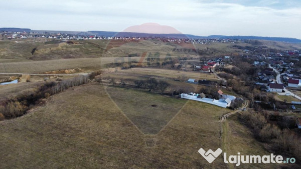 Teren 2925 mp comuna Mitocu Dragomirnei