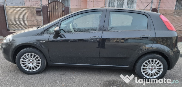 FIAT PUNTO EVO DIN 2018 cu 58.000 km rulati 