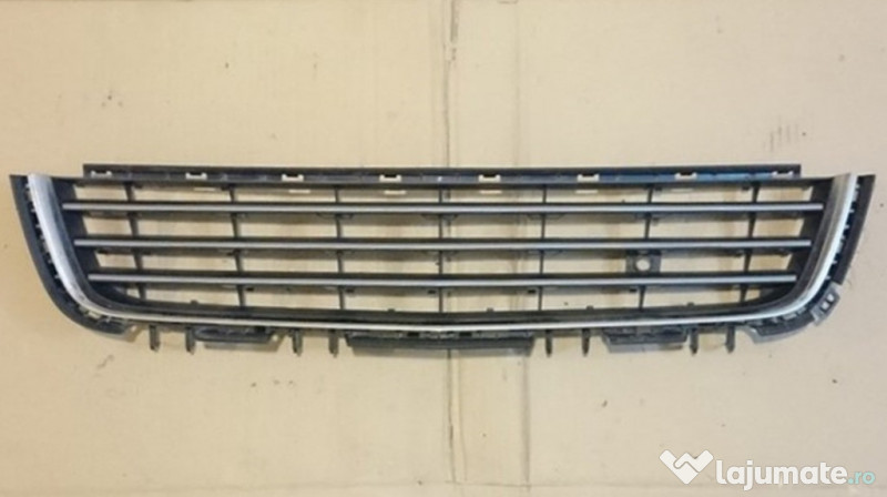 Grila din bara Opel Astra H facelift
