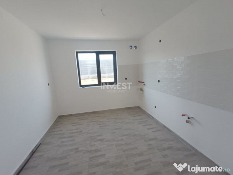 Casa cu 4 camere, incalzire pardoseala. Rediu - 3km de Rond