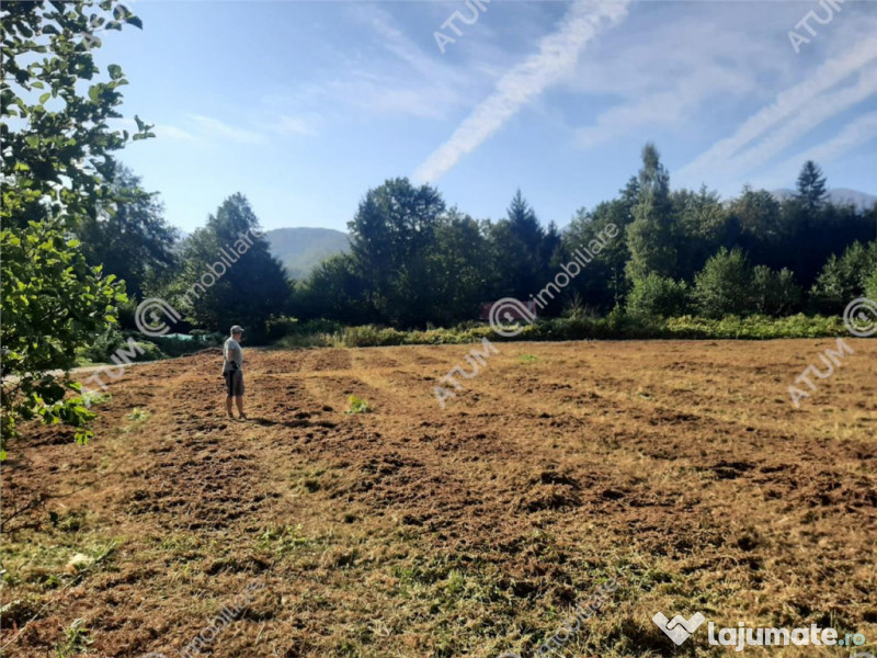 Teren intravilan de 1856 mp in Avrig zona Valea Avrigului 