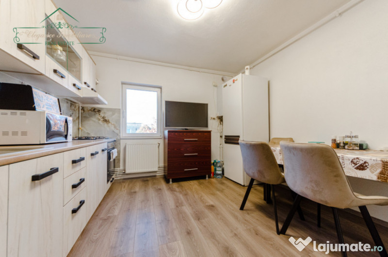 Apartament 2 camere cu centrala proprie, zona Miorita, Arad 