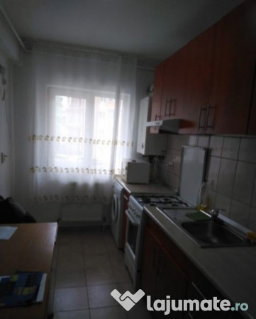 Garsoniera pe Bulevardul Metalurgiei 