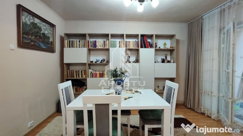 Apartament 4 camere, centrala proprie, zona Miorita