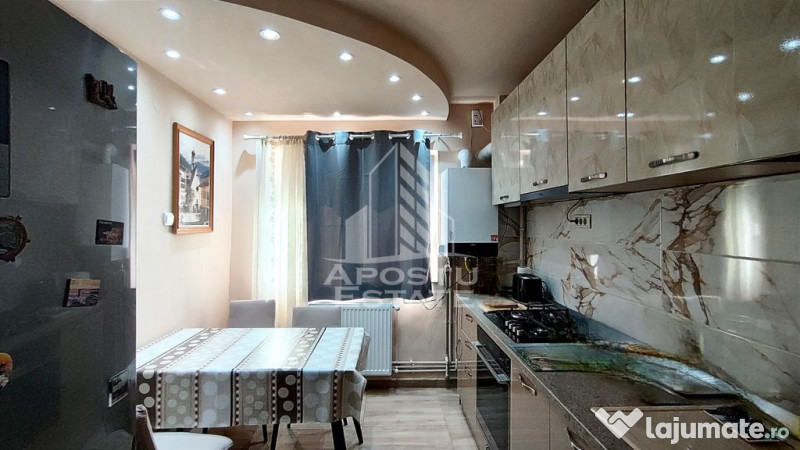 Apartament 4 camere, centrala proprie, zona Miorita