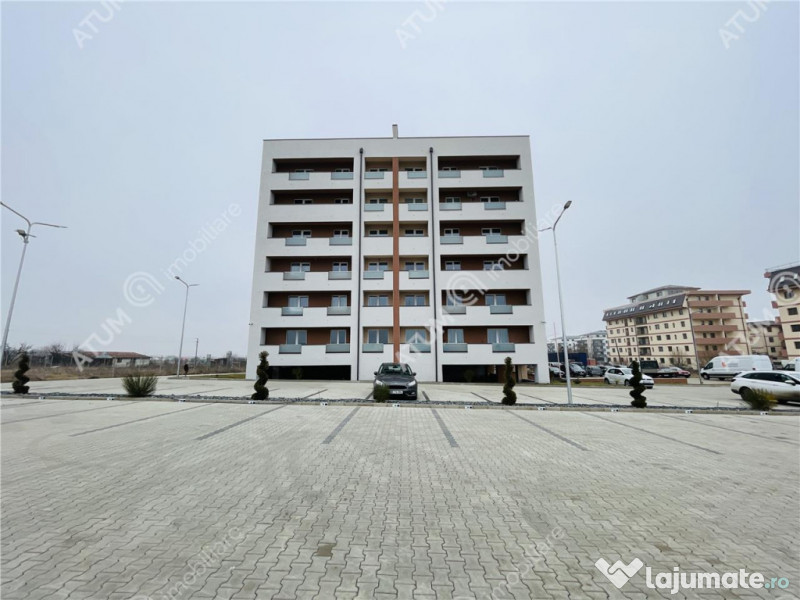 Apartament cu 3 camere decomandate si 2 bai pe Calea Surii M 