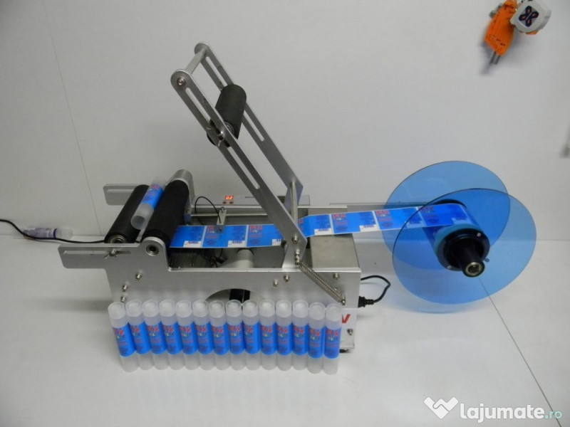 Masina etichetare sticle de bere 