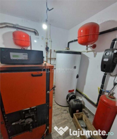 Casa de vacanta - 1.800 mp - Varful lui Roman - Horezu 