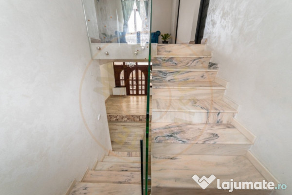 Casa imbratisata de padure - Valea Ursului, Bascov