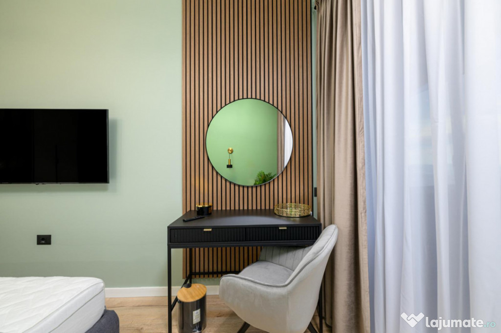 Apartament 2 camere, vedere catre mare, in zona Hanul cu Pes 