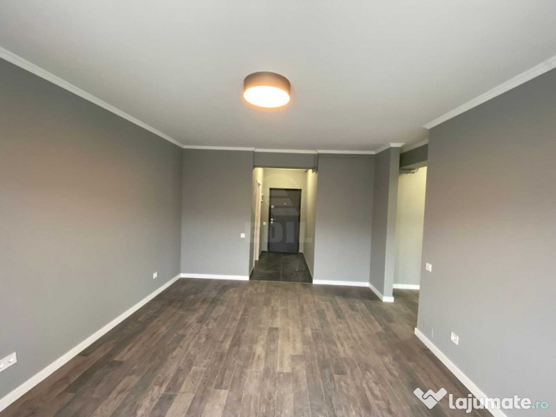 Apartament 2 camere,decomandat zona Urusagului 