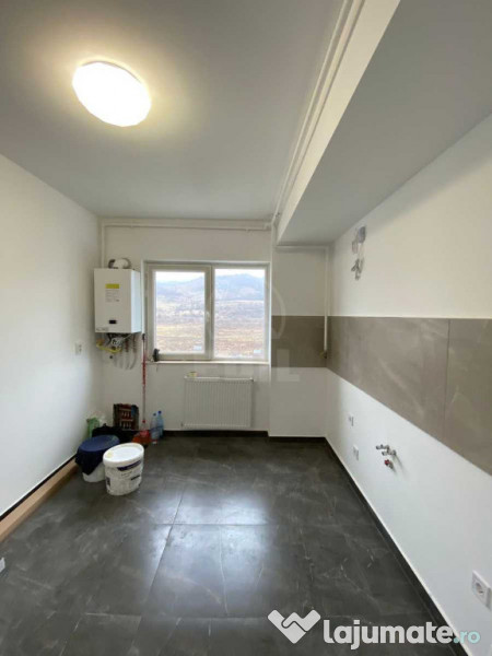 Apartament 2 camere,decomandat zona Urusagului 