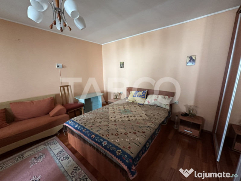 Casa familiala pentru locuit sau vacanta , spatioasa si conf