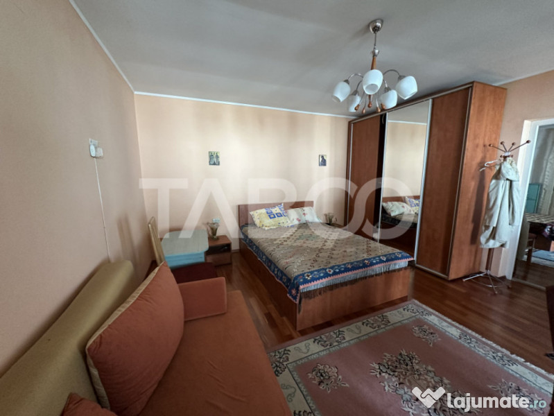 Casa familiala pentru locuit sau vacanta , spatioasa si conf