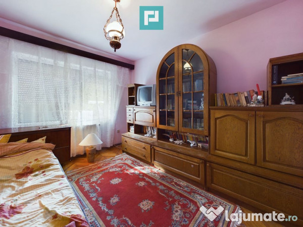 Casă clasică în Chișineu-Criș