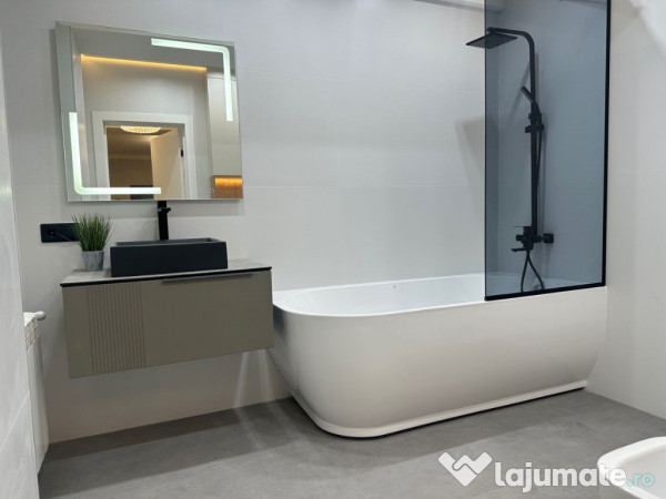 De vanzare 3 camere in zona Centrul Civic 