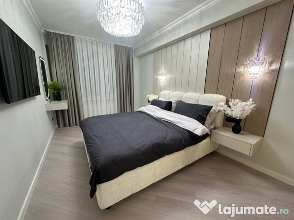 De vanzare 3 camere in zona Centrul Civic 