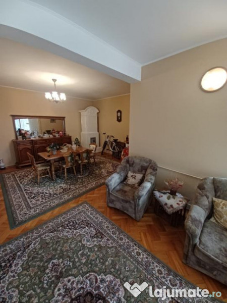 VILA(P 1), zona Centru-Vechi, Caramida, MERITA VAZUTA!