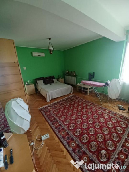 VILA(P 1), zona Centru-Vechi, Caramida, MERITA VAZUTA!