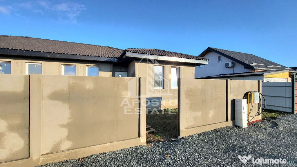 Jumatate de duplex nou cu 4 camere,Parta