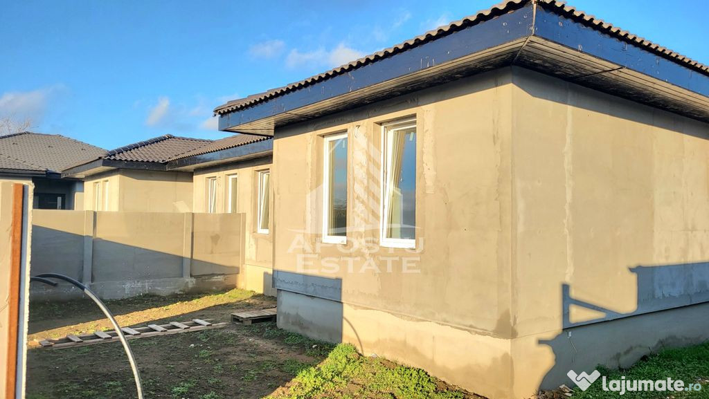 Jumatate de duplex nou cu 4 camere,Parta