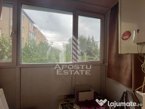 Apartament cu 3 camere, centrala proprie, etajul 1, zona ...