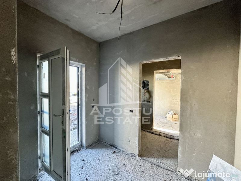 Jumatate de duplex cu 4 camere si garaj in Dumbravita