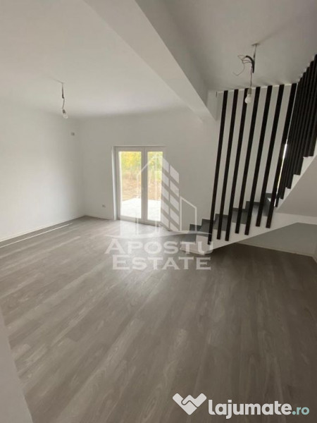 Duplex despărțit prin camera tehnica in Bucovat