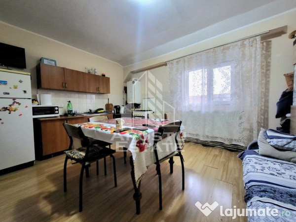 Apartament cu 3 camere, open-space, centrala proprie, zon...