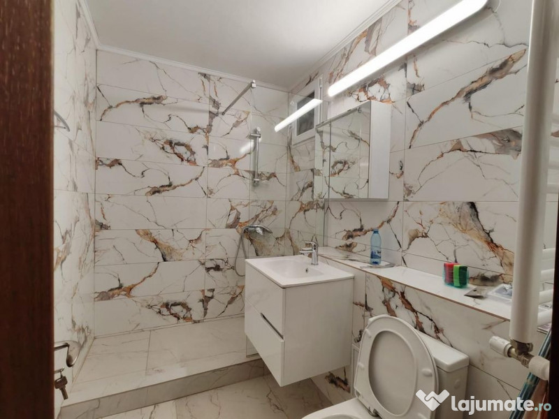 APARTAMENT 3 CAMERE-ZONA CAPITOL