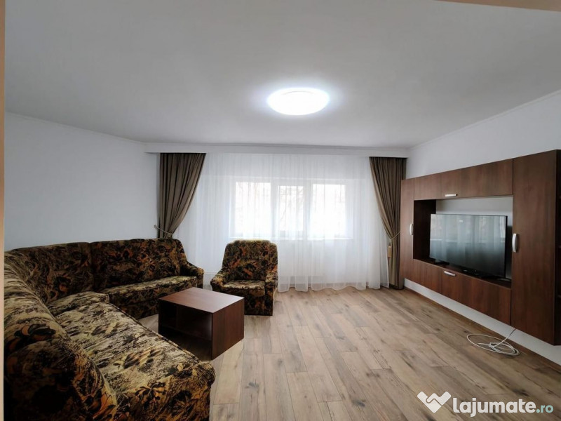 APARTAMENT 3 CAMERE-ZONA CAPITOL