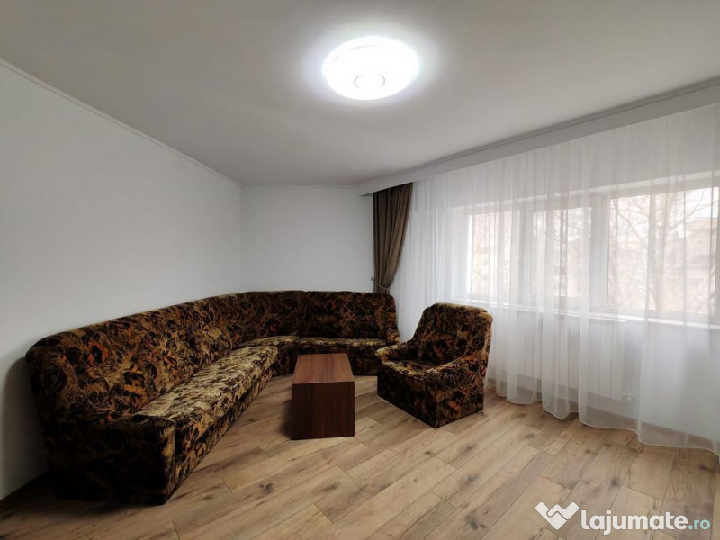APARTAMENT 3 CAMERE-ZONA CAPITOL