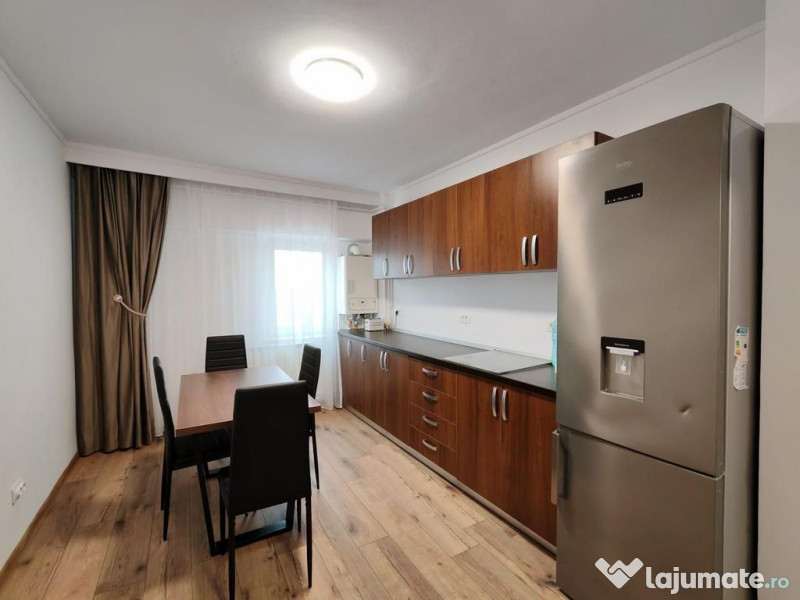 APARTAMENT 3 CAMERE-ZONA CAPITOL