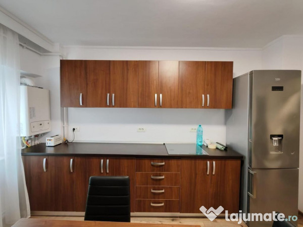 APARTAMENT 3 CAMERE-ZONA CAPITOL