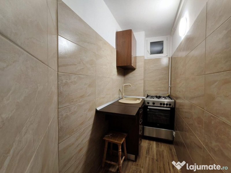 APARTAMENT 3 CAMERE-ZONA CAPITOL