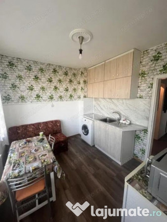 Apartament 2 camere de inchiriat Florilor 