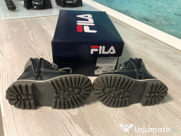 Ghete FILA imblanite pt. baieti, bleumarin, nr. 21 
