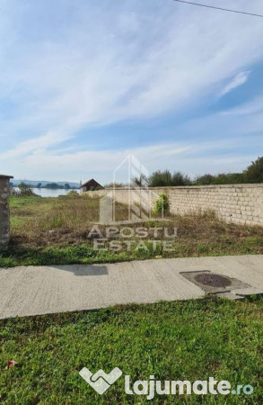 Teren la Dunare 2400Mp cu utilitati 