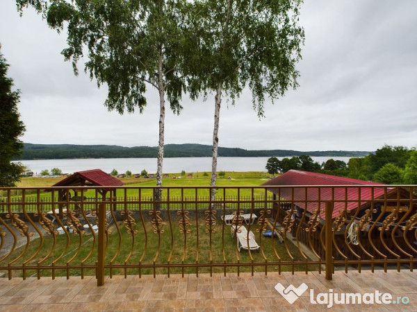Casa de vacanță lângă lacul Surduc!