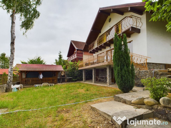 Casa de vacanță lângă lacul Surduc!