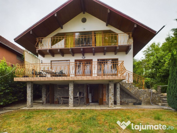 Casa de vacanță lângă lacul Surduc!