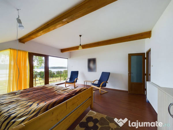 Casa de vacanță lângă lacul Surduc!