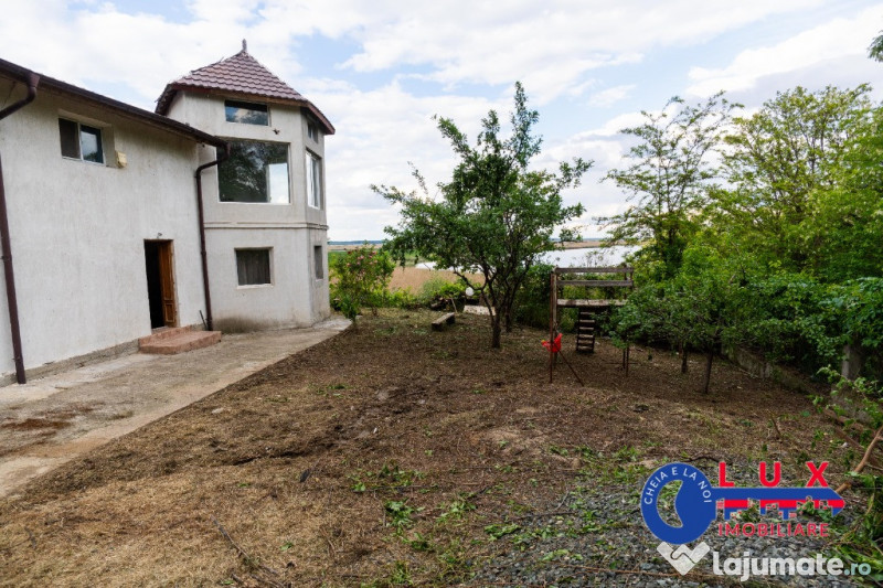 ID 6689 EXCLUSIVITATE Casă cu vedere la Lacul Somova!