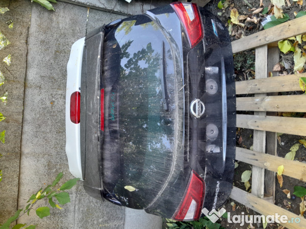 Hayon Nissan Qashqai 2014