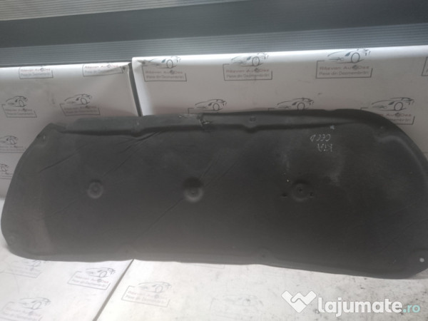 P&acirc;sla capotă Kia Ceed 2014