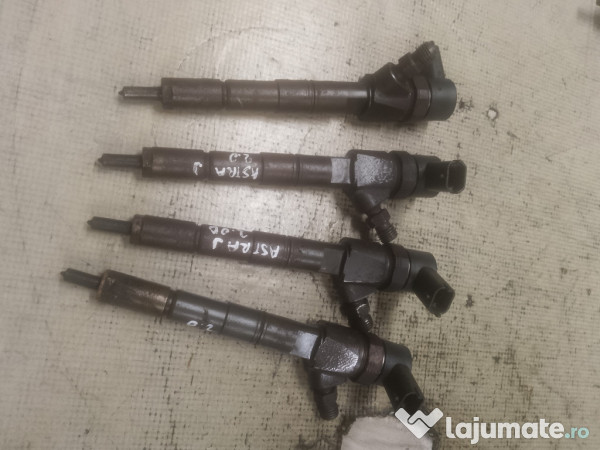 Injector Opel Astra J 2.0 Motorina 2011