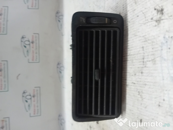 Grila ventilatie dreapta Volkswagen Golf 4 2004